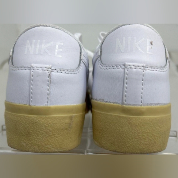 Nike Wmns Blazer Low Platform  Sneakers Size 10.5 NWOT MSRP $120 - Picture 6 of 8